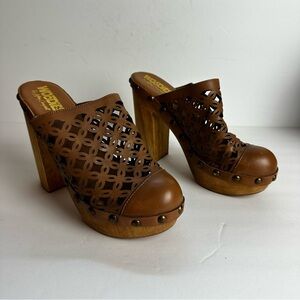 Woodies By Jeffrey Campbell Leather Stud Platform Mules Size 8 Cayenne Laser Cut